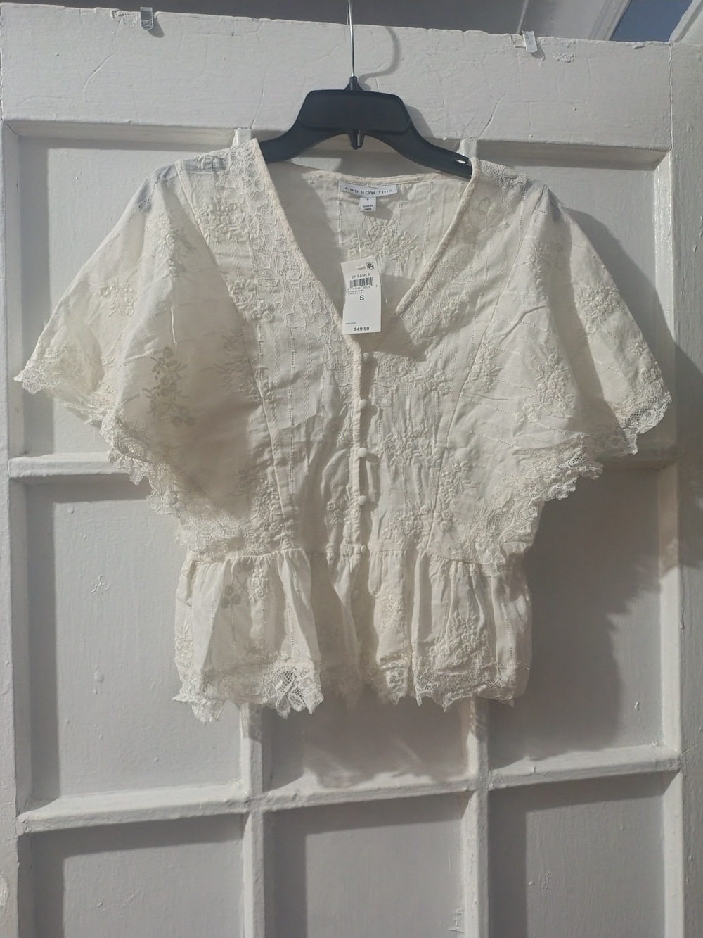 NWT And Now This Calla Lily White Lace Flutter Sleeve Peplum Blouse Size S
